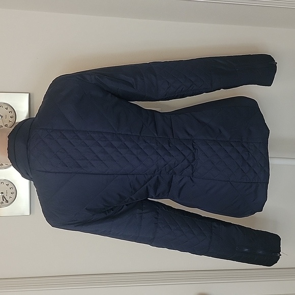 Fabletics, Size S, Fitted Navy Sedona Puffer Jacket, EUC! - Picture 7 of 10